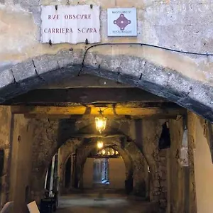 https://entre-mer-et-roches.fr-provencehotel.com